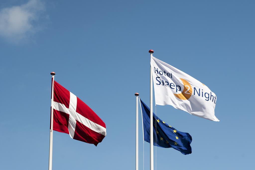 Hotel Sleep2Night Helsingor Bagian luar foto