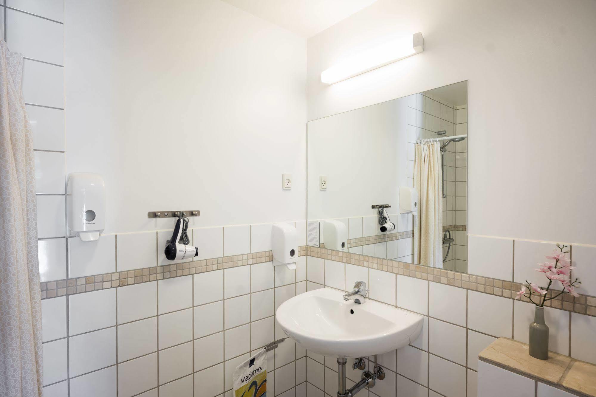 Hotel Sleep2Night Helsingor Bagian luar foto